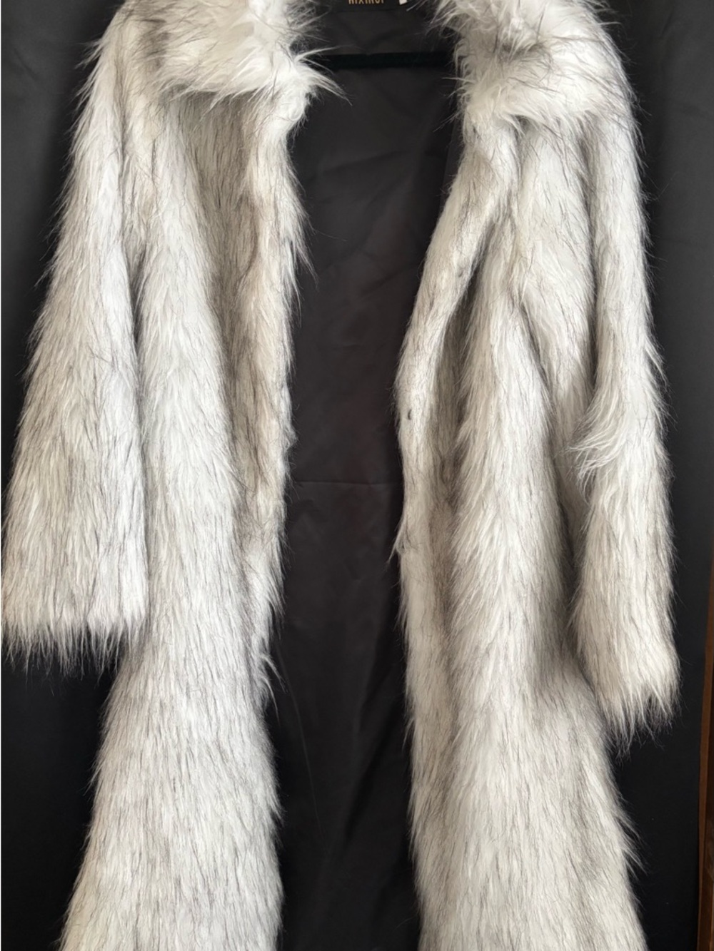Plush Silver-Gray Faux Fur Long Coat - Snoop Dog Vibes